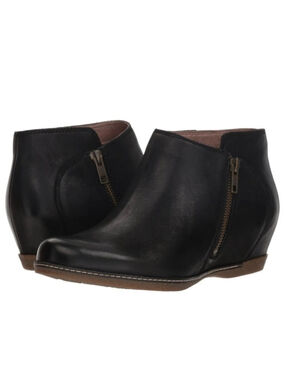 Women's Dansko Black Leather Leyla Booties Size 38/7.5